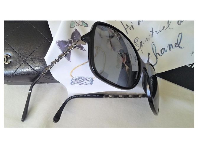 Gafas de sol CHANEL de gran tamaño en excelente estado - con accesorios Negro Gris - vista 4