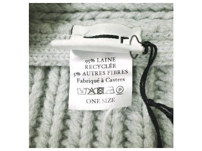 Autre Marque Baserange MEA WRAP Strickjacke aus recycelter Wolle Grau - Ansicht 10