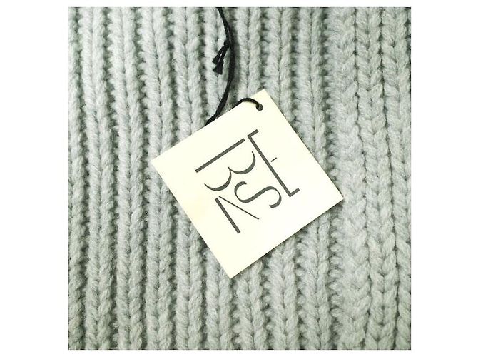 Autre Marque Baserange MEA WRAP Strickjacke aus recycelter Wolle Grau - Ansicht 5