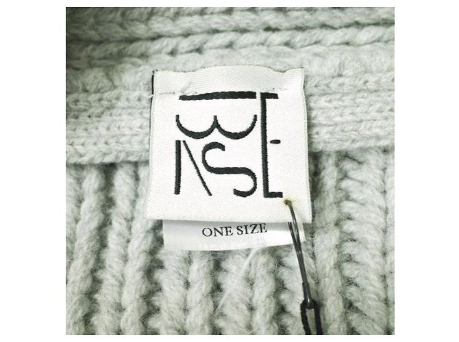 Autre Marque Baserange MEA WRAP Strickjacke aus recycelter Wolle Grau - Ansicht 6