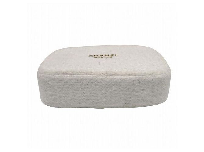 Vanity Pochette de la collection beauté Chanel Blanc - vue 3