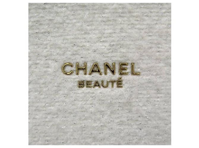 Vanity Pochette de la collection beauté Chanel Blanc - vue 4