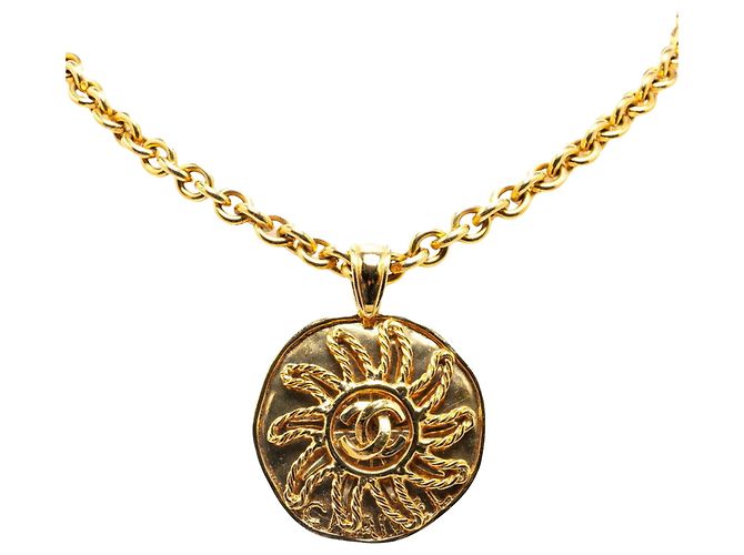 Chanel Medaillon Golden - Ansicht 2