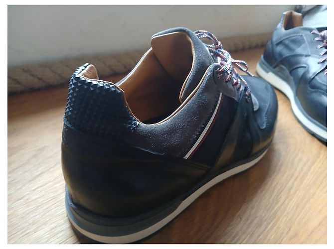 Sneaker Moncler eleganti Grigio antracite - vista 3