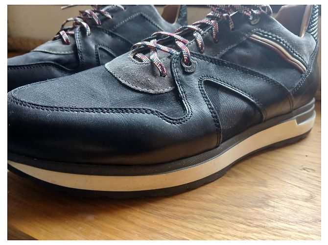 Sneaker Moncler eleganti Grigio antracite - vista 4