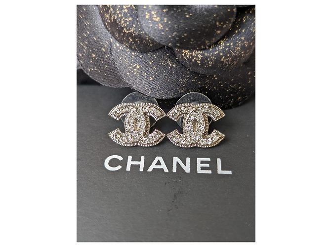 Chanel CC A12V Logo Classico Senza Tempo Scatola per Orecchini in Cristallo SHW CocoMark Argento - vista 6