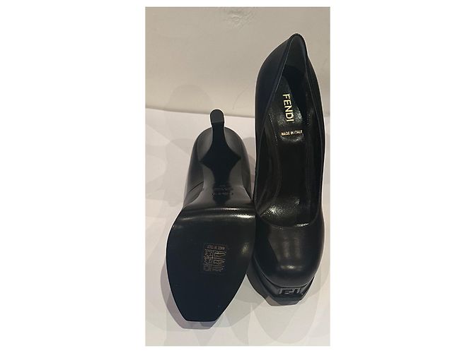 Fendi Pumps aus schwarzem Leder Größe 38 - Ansicht 5