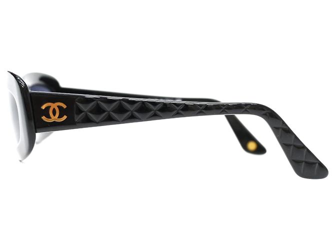Gafas de sol acolchadas Chanel Black Gold CC Logo 5006 Negro Dorado - vista 3
