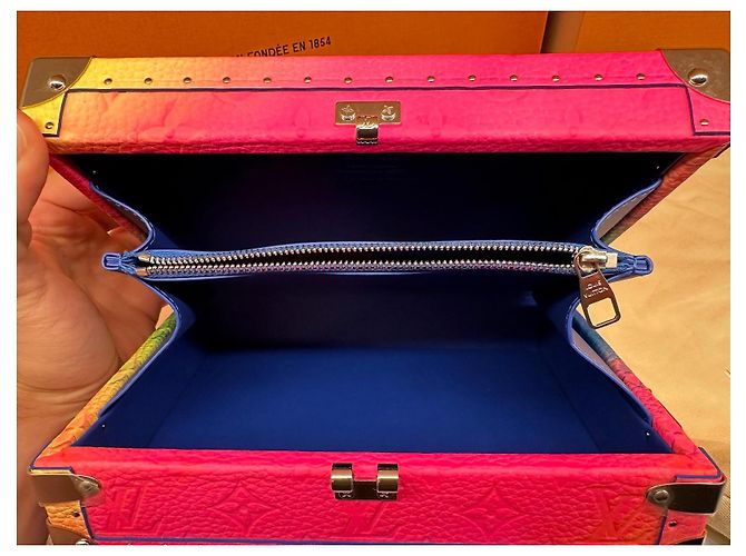 Scatola clutch illusione Louis Vuitton Rosa - vista 3
