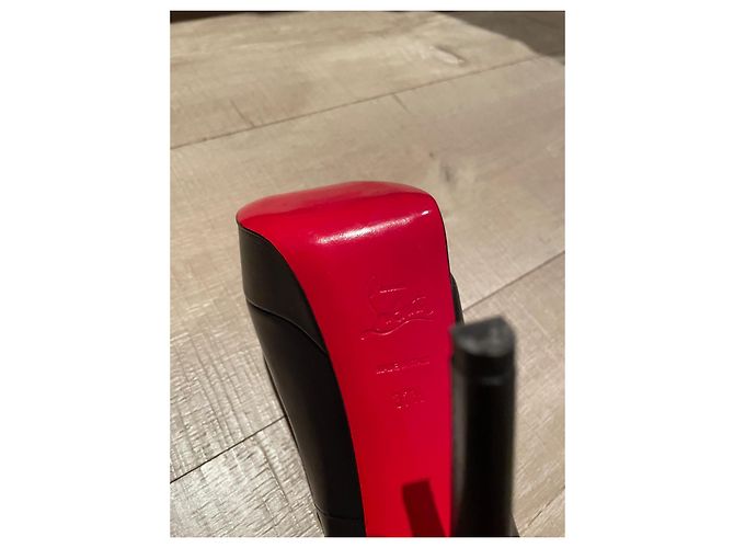 Christian Louboutin Bianca 140 Kindergröße EU 37,5 Schwarz Rot - Ansicht 10