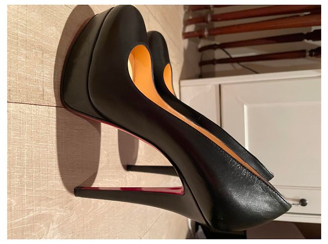 Christian Louboutin Bianca 140 Kindergröße EU 37,5 Schwarz Rot - Ansicht 19