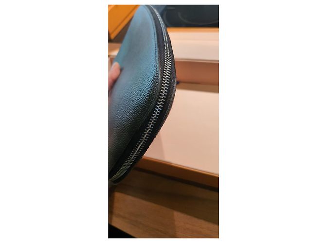 Compagno zippy xl Louis Vuitton Grigio antracite - vista 4
