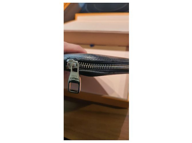 Compagno zippy xl Louis Vuitton Grigio antracite - vista 6