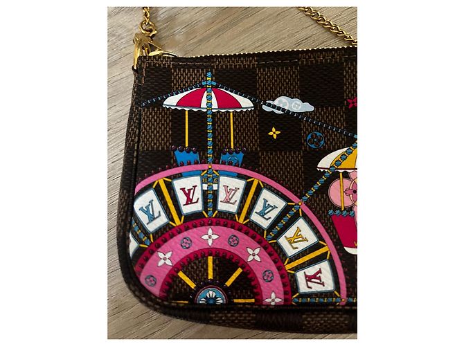 Louis Vuitton Purses, wallets, cases Chocolate - view 5