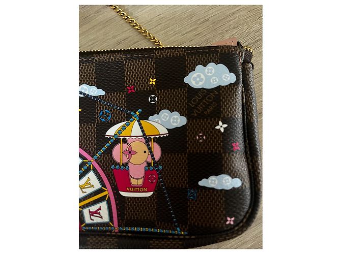 Louis Vuitton Purses, wallets, cases Chocolate - view 6