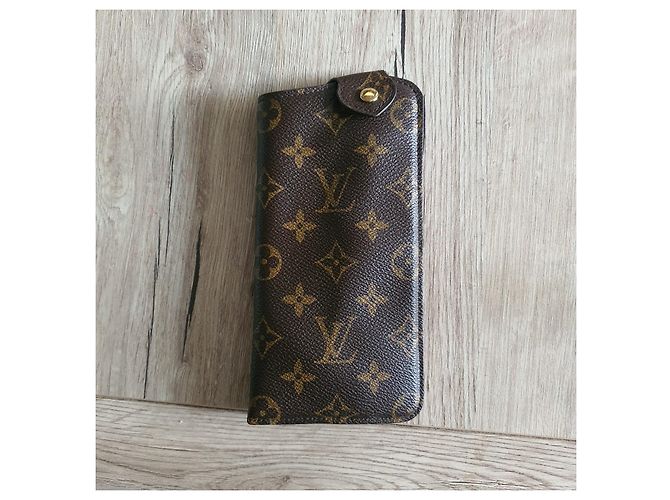 Estuche para gafas GM Louis Vuitton Gold hardware - vista 10
