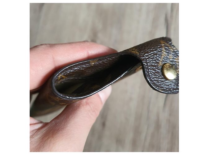 Estuche para gafas GM Louis Vuitton Gold hardware - vista 3