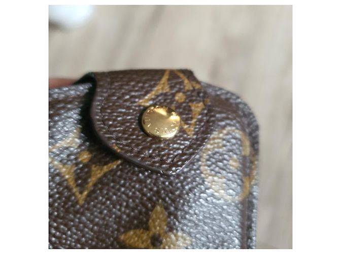 Estuche para gafas GM Louis Vuitton Gold hardware - vista 9