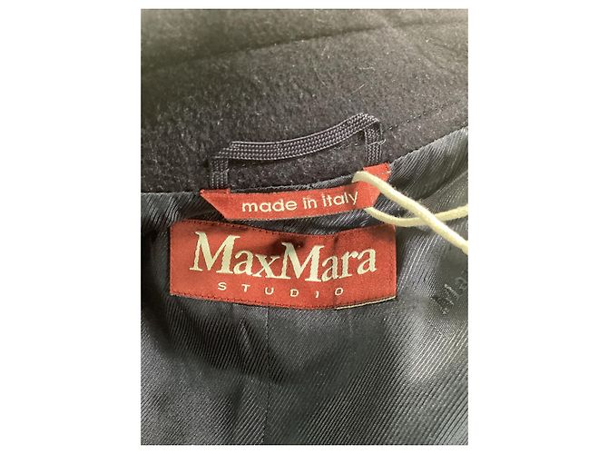 Max Mara Studio Peacoat aus marineblauer Schurwolle - Ansicht 11