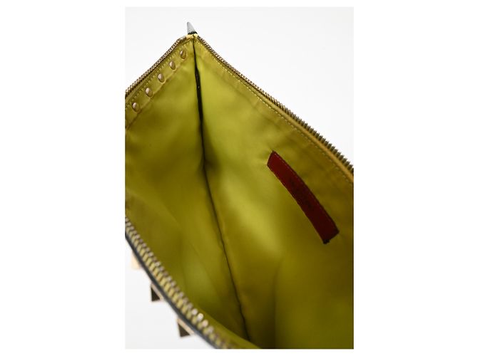 Valentino Garavani Clutch con zip Valentino Rockstud in pelle blu chiaro - vista 11