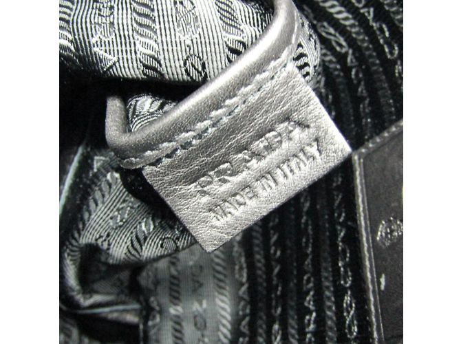 Borsa a spalla in pelle donna Prada BANDOLIERA VA0785 Nero - vista 15