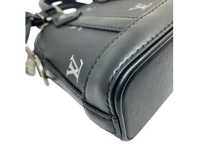 Borsa Louis Vuitton Nano Alma Pharrell Williams Nero - vista 7