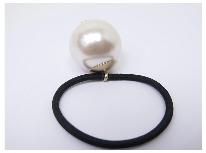 NUOVO ACCESSORIO PER CAPELLI CHANEL CHOUCHOU PERLA LOGO CC ELASTICO Nero - vista 3