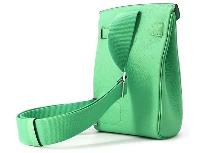 Hermès Sac à dos Hermes Kelly Akkad PM Vert Comic Togo Vert clair - vue 2