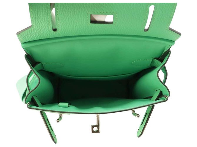 Hermès Sac à dos Hermes Kelly Akkad PM Vert Comic Togo Vert clair - vue 5