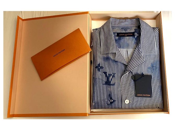 Sulla collezione di camicie Louis Vuitton V. Abloh Blu - vista 2
