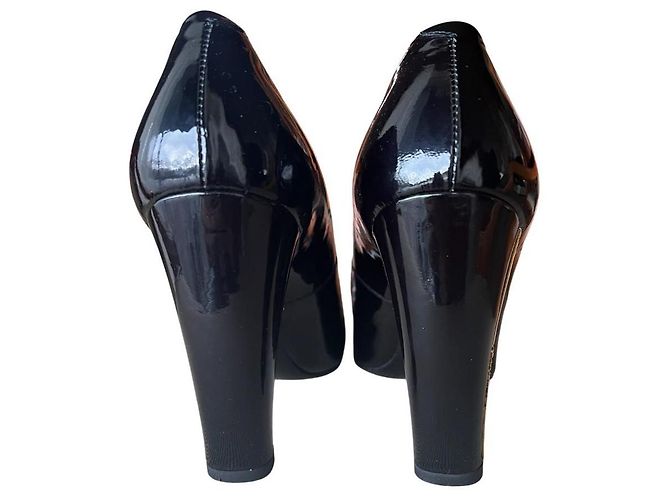 Décolleté Chanel in vernice nera Nero - vista 3