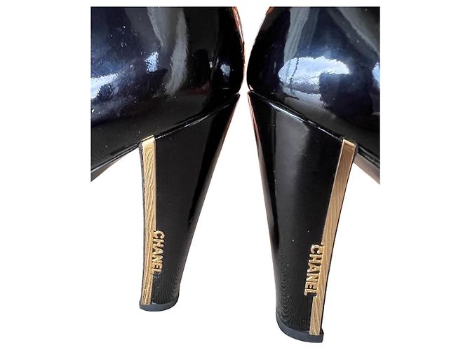Décolleté Chanel in vernice nera Nero - vista 5