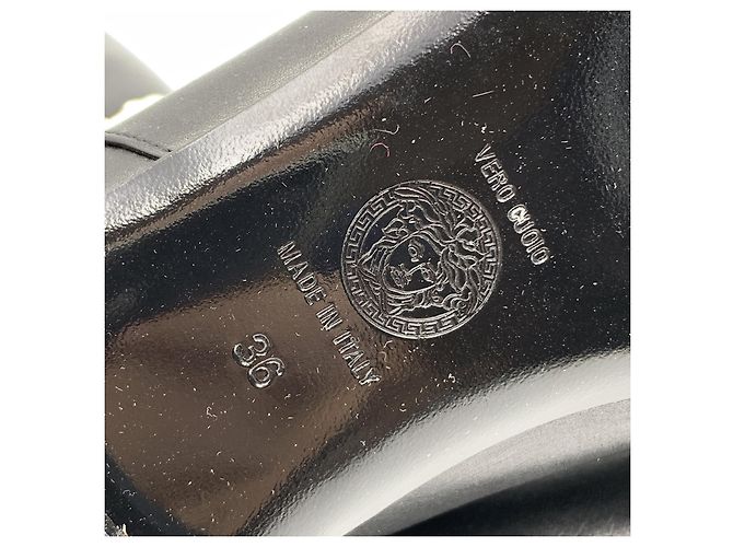 Versace Botas de montar de cuero negro con hebillas de metal dorado talla 36 - vista 7