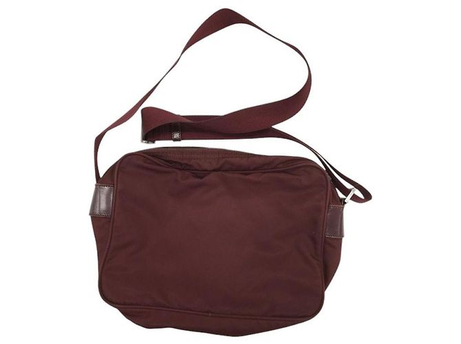 Borsa a tracolla incrociata con logo Prada rosso bordeaux - vista 2
