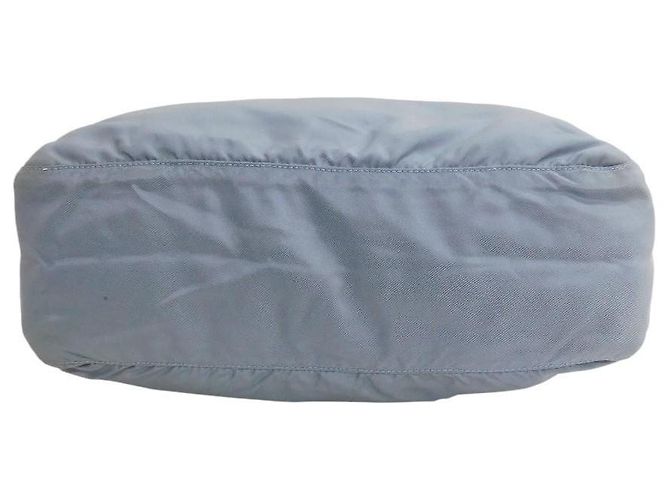 Borsa a tracolla incrociata in nylon blu ghiaccio di Prada Sport con logo - vista 5
