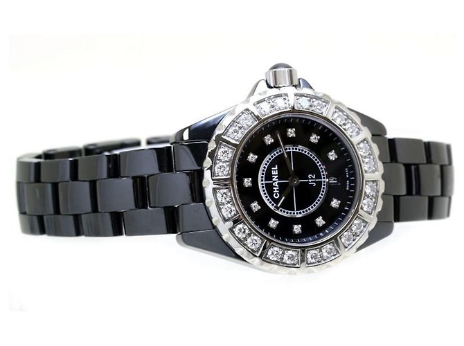 Chanel J12 Bezel Diamond H2427 Uhr - Ansicht 5
