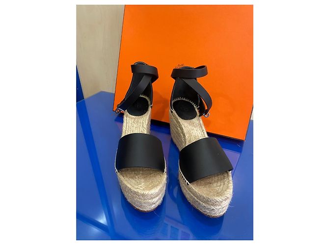 Hermès Tipoli Espadrilles Black - view 13