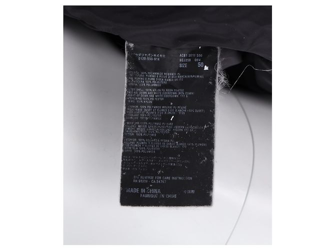 Jaqueta acolchoada com capuz em down Prada Sport em nylon preto - vista 11