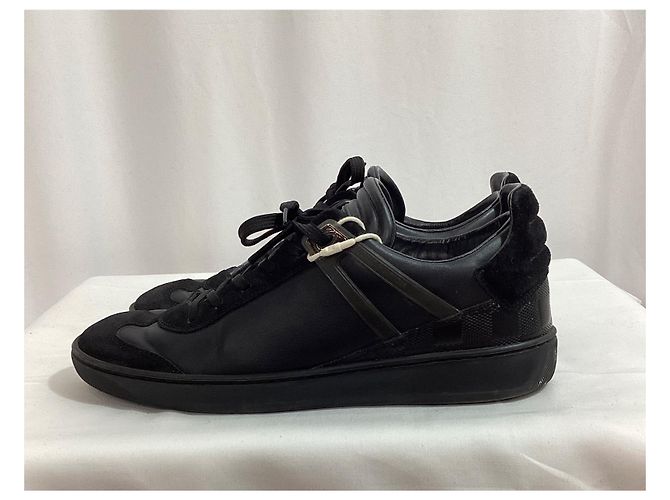 Sneakers basse Louis Vuitton in pelle nera e camoscio Nero - vista 9