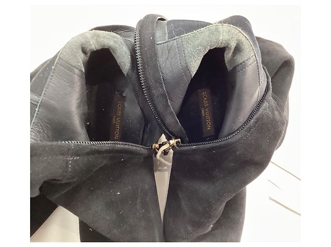 Stivali alti con zip in suede nero Louis Vuitton - vista 12