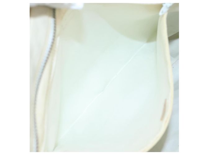CHANEL Bolsa de Ombro Matelassé de Couro Branco Dourado CC Auth bs20903 - vista 19