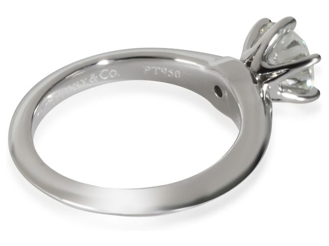 Anillo de compromiso Tiffany Solitaire en platino H VS2 1,02 CTW de Tiffany & Co. - vista 3