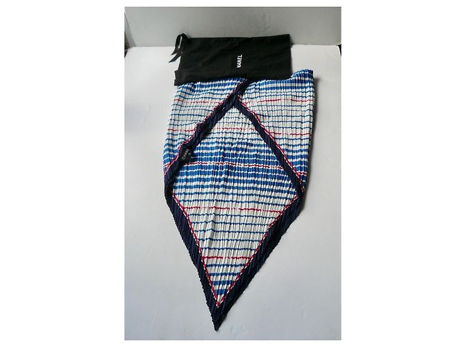 CHANEL Lenço de Seda Dobrada TBE RARO Multicor - vista 3