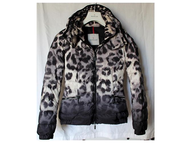 Moncler Saby Daunenjacke Schwarz Weiß - Ansicht 2