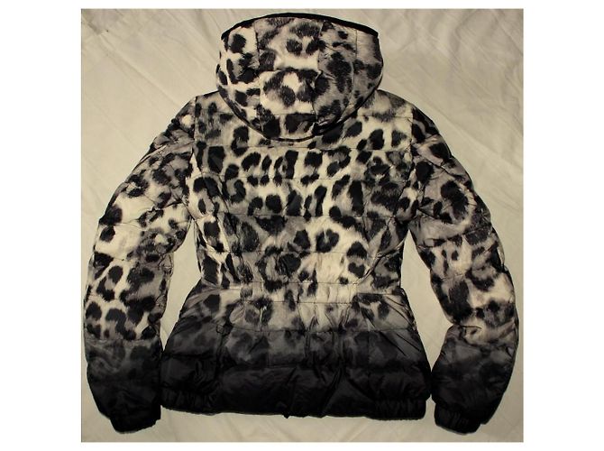 Moncler Saby Daunenjacke Schwarz Weiß - Ansicht 5