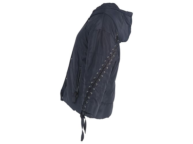 Giacca con cappuccio in poliestere blu navy con dettagli in pizzo intrecciato trapuntato Maje - vista 2