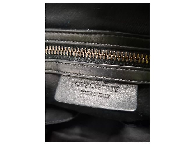 Borsa a mano Givenchy Nightingale in pelle nera Nero - vista 13