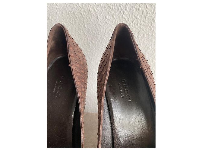 Décolleté Gucci in vernice blu navy taglia 37 - vista 7