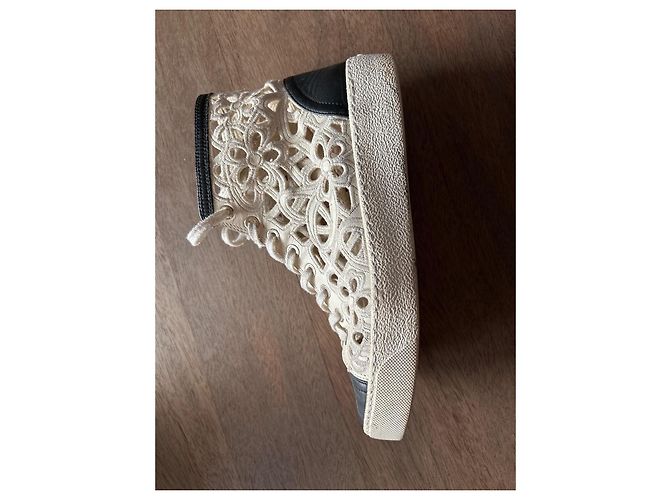 Chanel High-Top Sneaker Beige Baumwolle Floral - Ansicht 3
