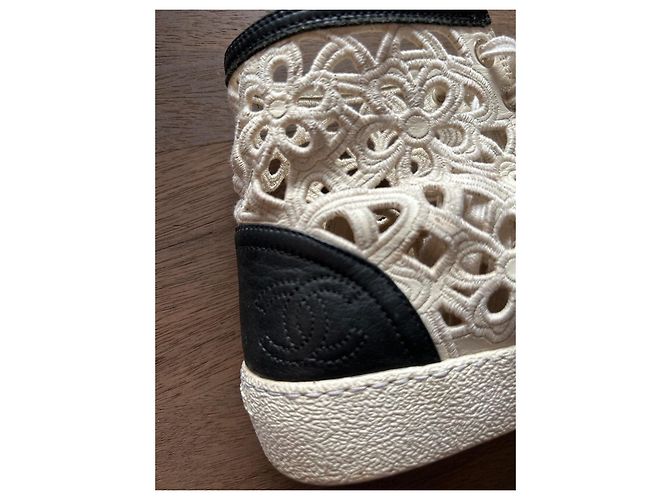 Chanel High-Top Sneaker Beige Baumwolle Floral - Ansicht 5
